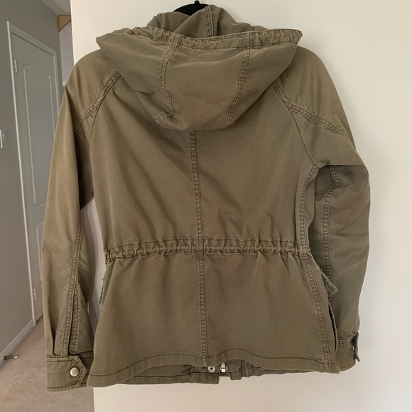 GAP Cargo Utility Hooded Jacket - Picture 3 of 5